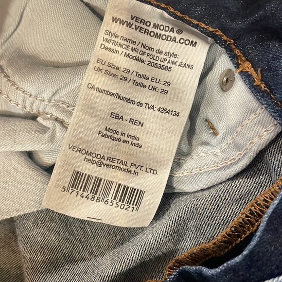 VERO MODA CROPPED JEANS - Picture 6 of 6